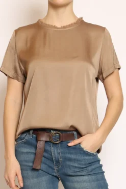Blusa satin collo sfrangiato avana