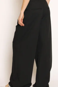 Pantalone palazzo pinces con laccio nero