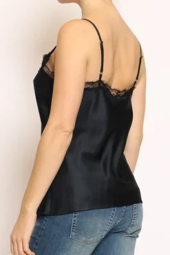 Top satin con pizzo nero